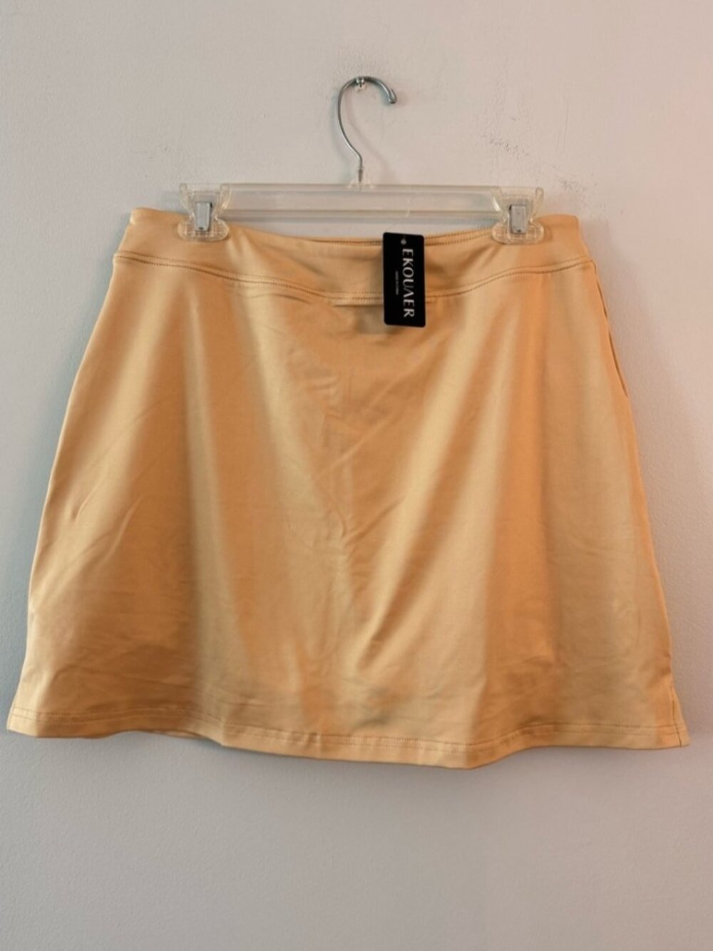 😚Women's Peach Active Skort with Built-In Shorts